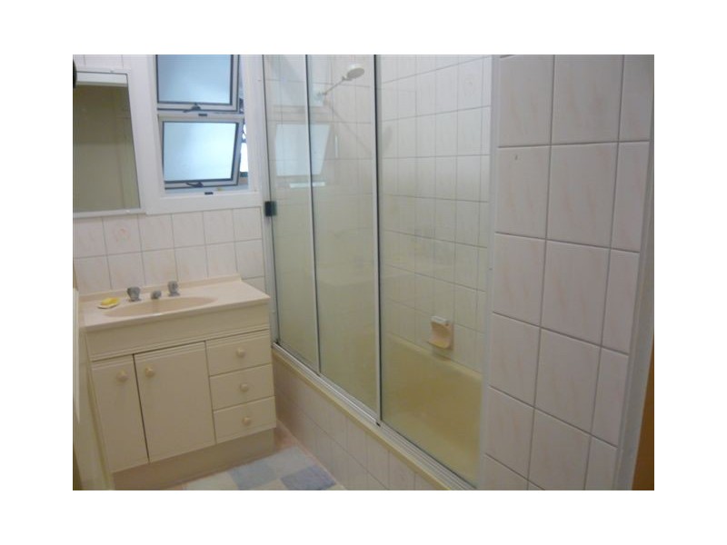 95 Livingstone Street, Berserker QLD 4701