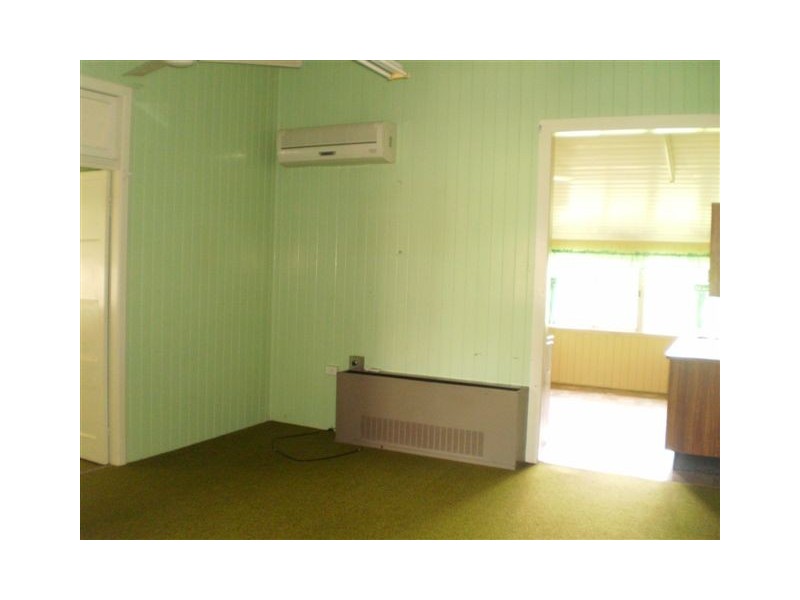 10 Ward Street, The Range QLD 4700