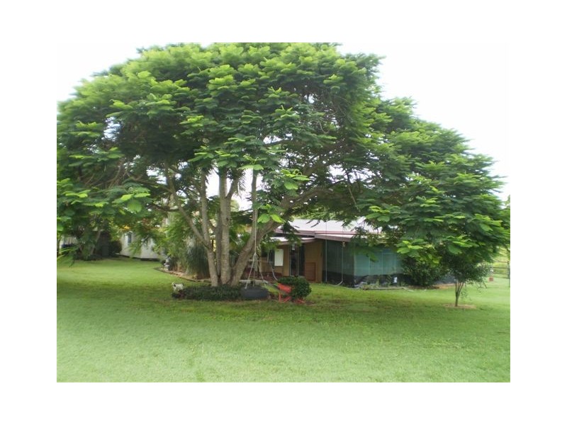 125 Auton & Johnsons Road, The Caves QLD 4702