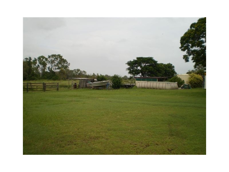 125 Auton & Johnsons Road, The Caves QLD 4702