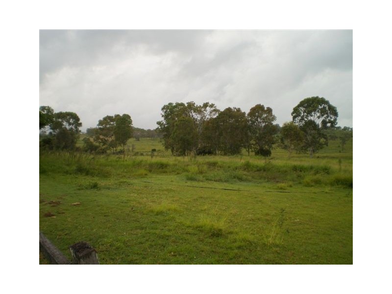 125 Auton & Johnsons Road, The Caves QLD 4702
