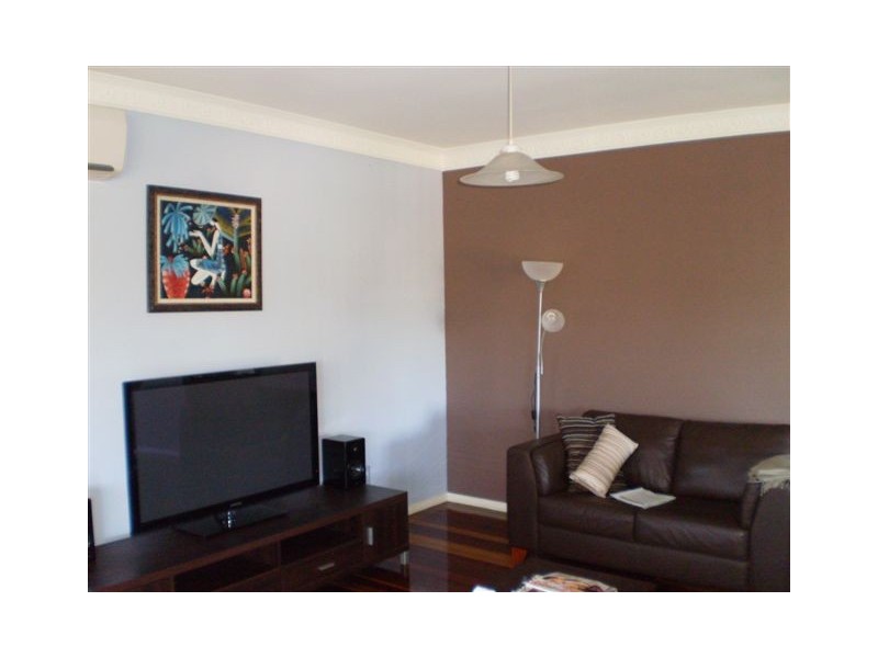 2 Bowen Terrace, The Range QLD 4700