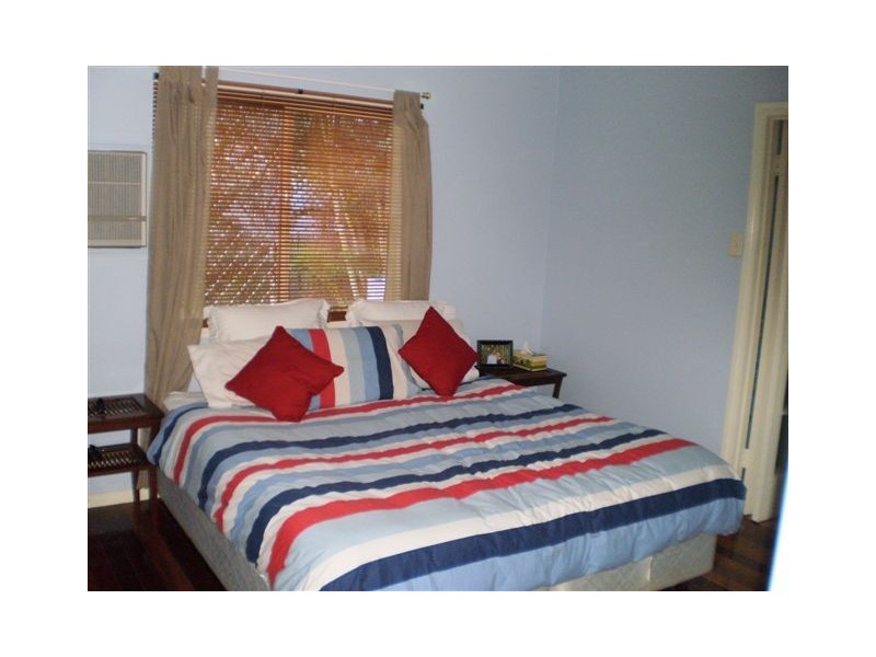 2 Bowen Terrace, The Range QLD 4700