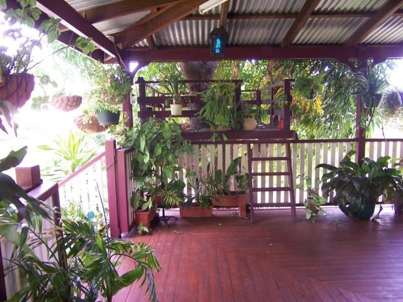 2 Bowen Terrace, The Range QLD 4700