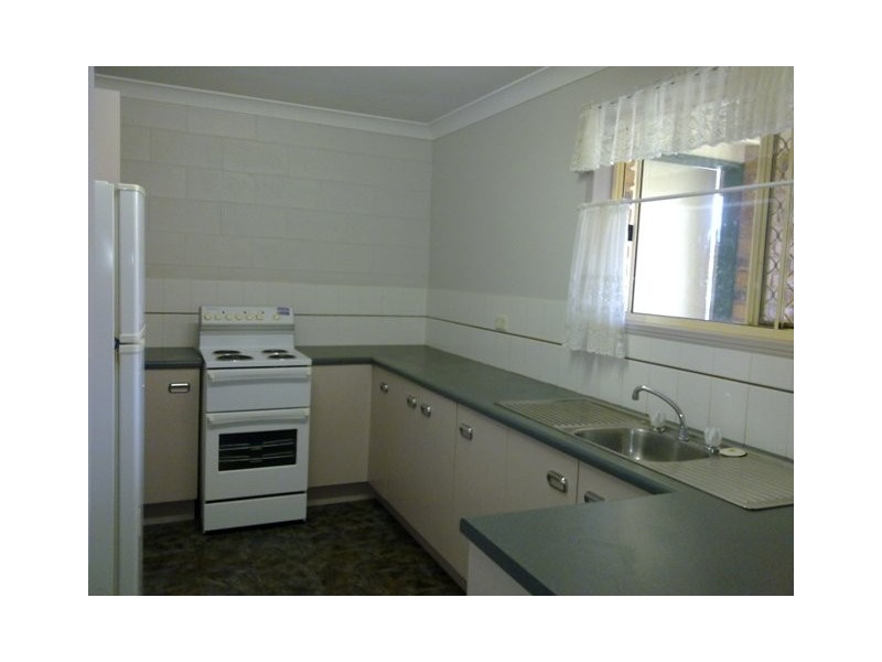 4 Orana Place, Kawana QLD 4701