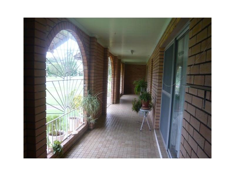 37 Booker Street, Park Avenue QLD 4701