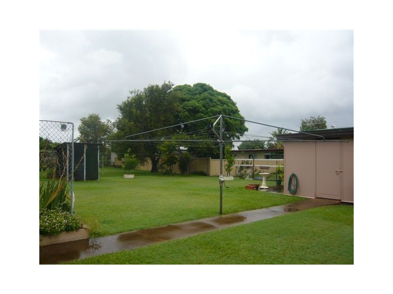 37 Booker Street, Park Avenue QLD 4701