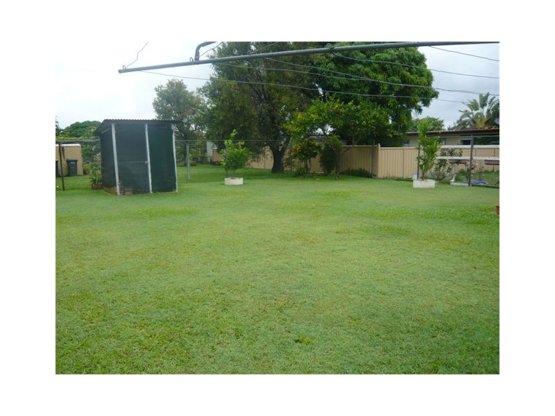 37 Booker Street, Park Avenue QLD 4701