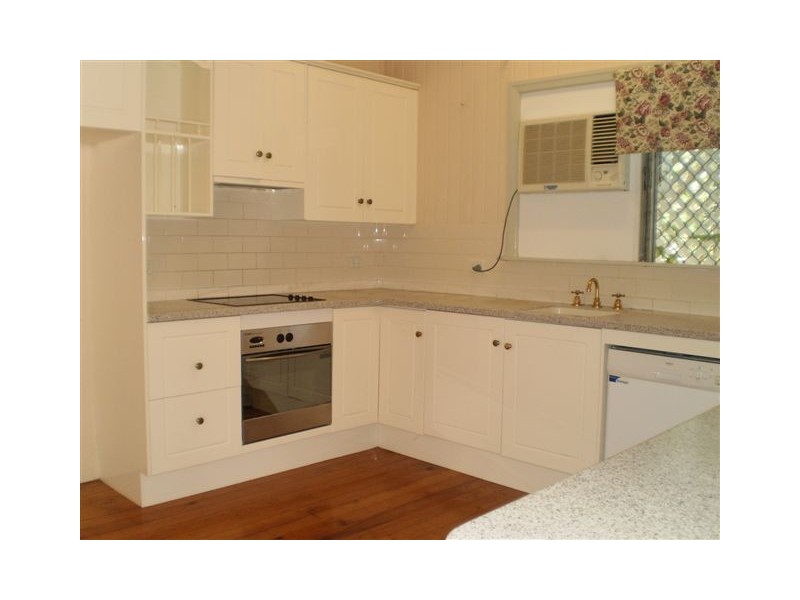 110 Caroline Street, The Range QLD 4700