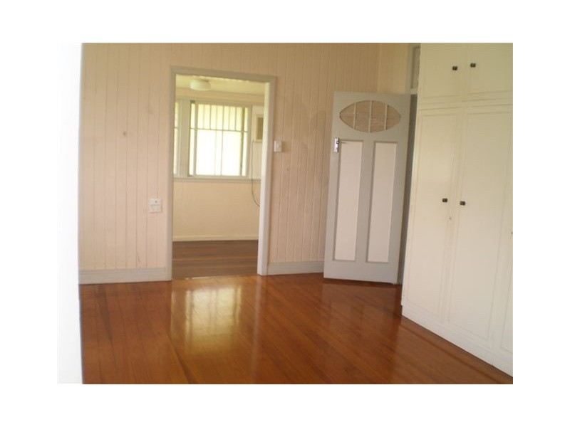 110 Caroline Street, The Range QLD 4700