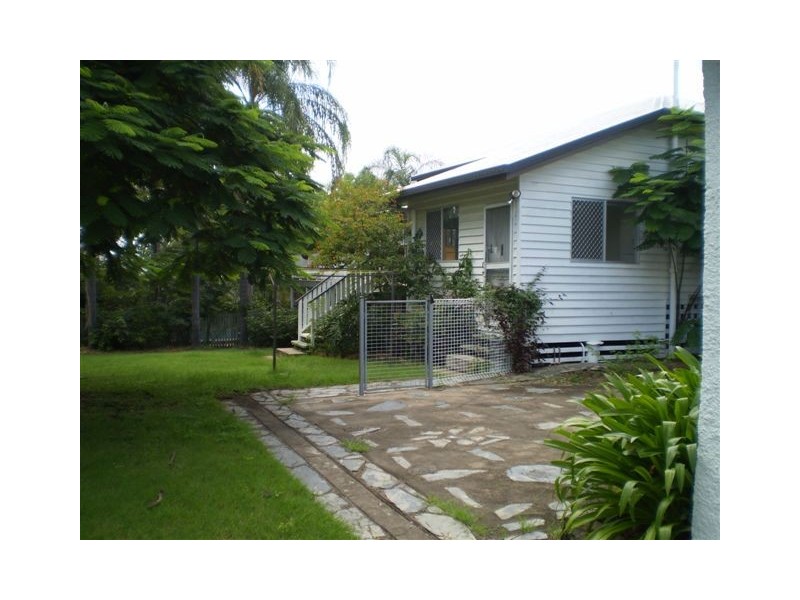 110 Caroline Street, The Range QLD 4700