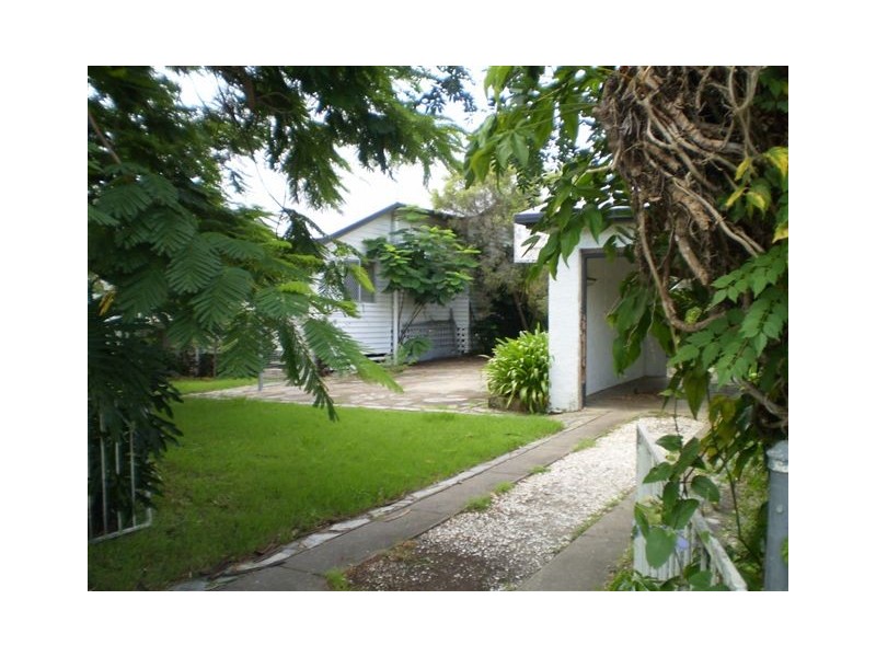 110 Caroline Street, The Range QLD 4700