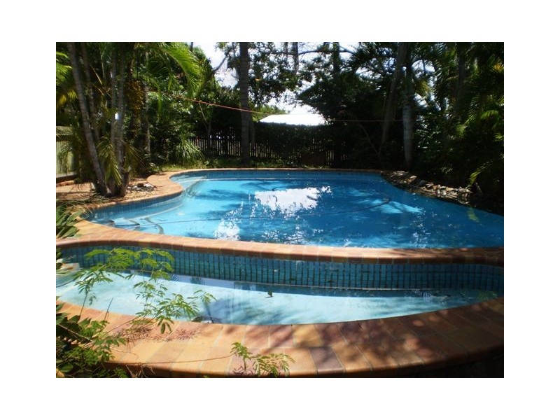 110 Caroline Street, The Range QLD 4700