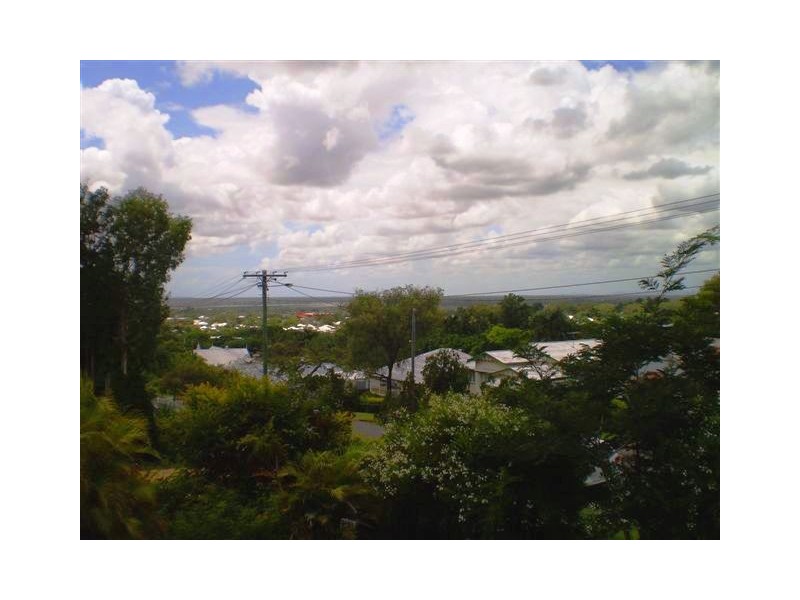 110 Caroline Street, The Range QLD 4700