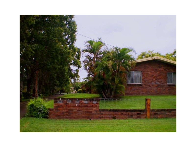 11 Card Street, Berserker QLD 4701