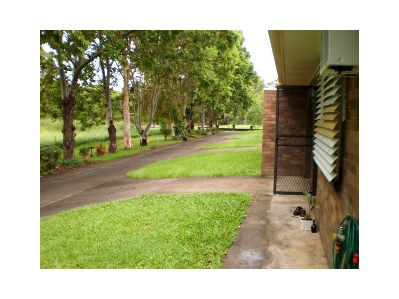 11 Card Street, Berserker QLD 4701
