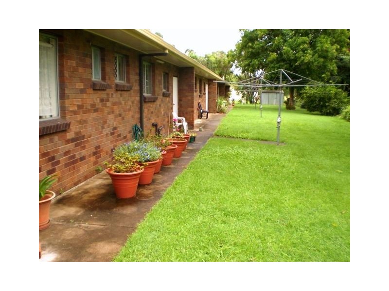 11 Card Street, Berserker QLD 4701