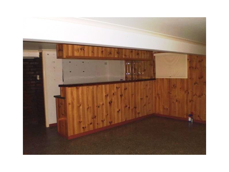 1 Poole Street, Kawana QLD 4701