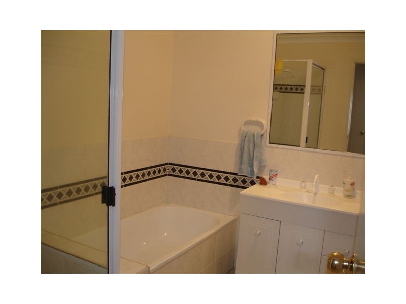 15/100 Victoria Place, Berserker QLD 4701