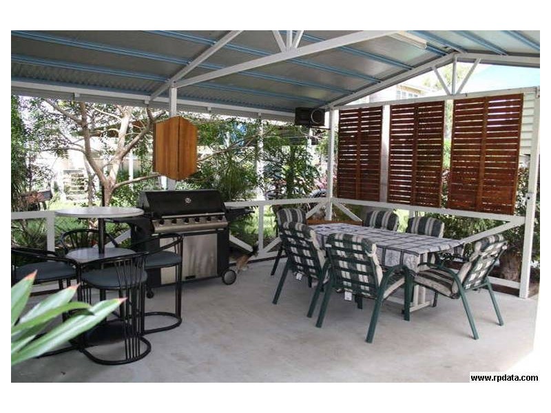 4 Bourke Street, Park Avenue QLD 4701