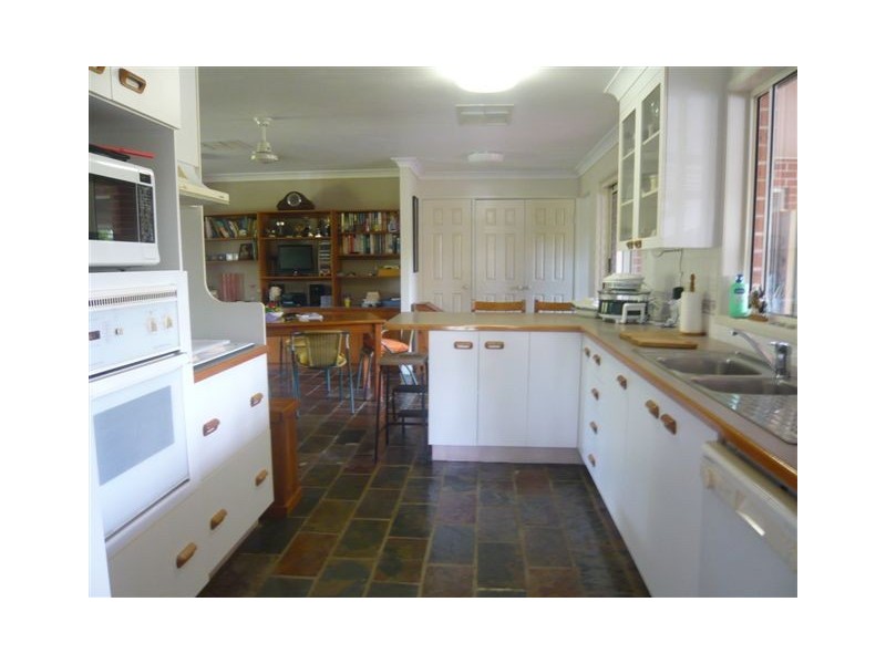 46 Constance Avenue, Olive Estate, Rockyview QLD 4701