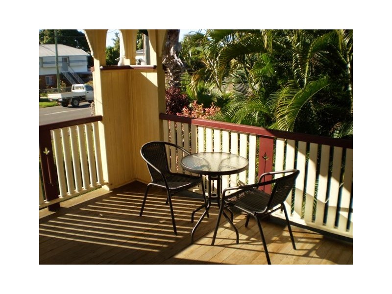 89 Main Street, Park Avenue QLD 4701