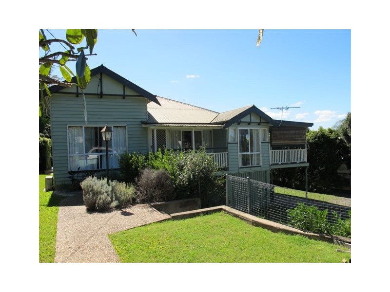 12 Lamington Street, The Range QLD 4700