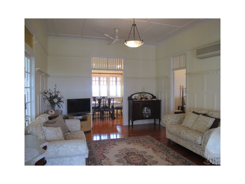 62 Cambridge Street, The Range QLD 4700