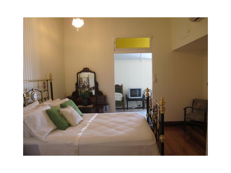 62 Cambridge Street, The Range QLD 4700
