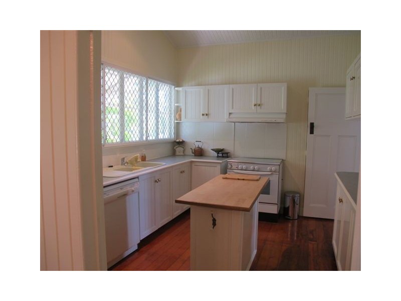 62 Cambridge Street, The Range QLD 4700