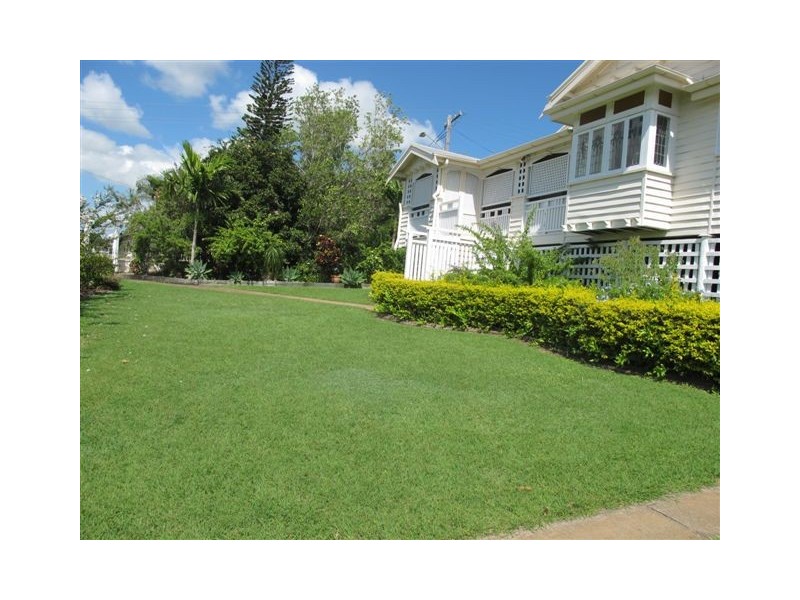 62 Cambridge Street, The Range QLD 4700