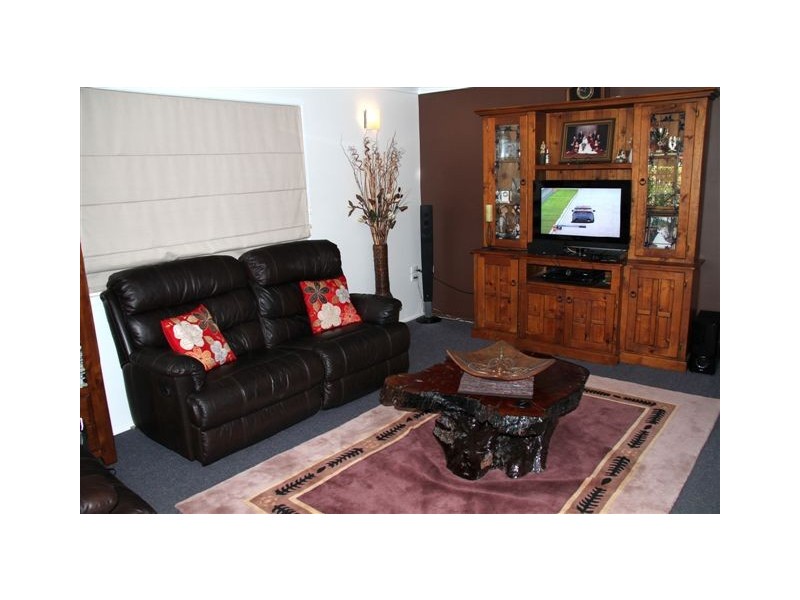 11 Zimitat Street, Gracemere QLD 4702