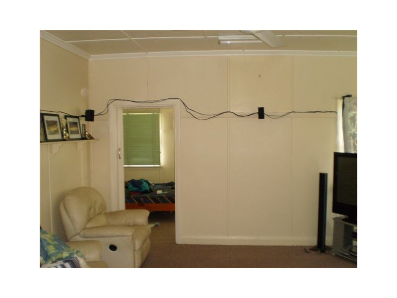 90 Tomkins Street, Berserker QLD 4701