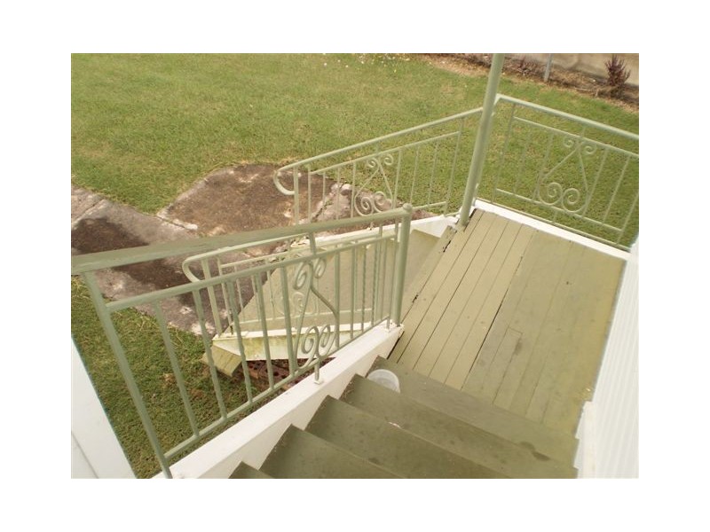 90 Tomkins Street, Berserker QLD 4701