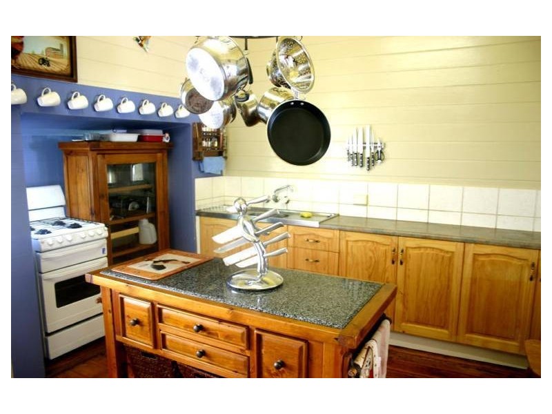 28 Nicholson Street, Allenstown QLD 4700