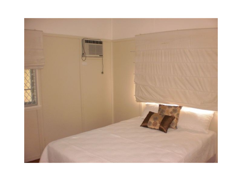 19  Meade Street, Wandal QLD 4700