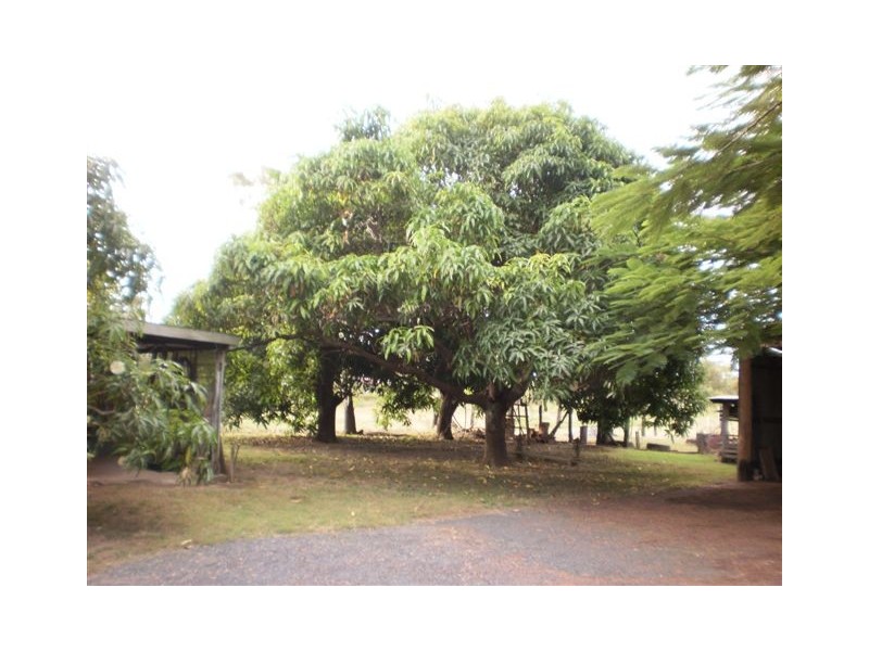 11 Iris Street, Yaamba QLD 4704
