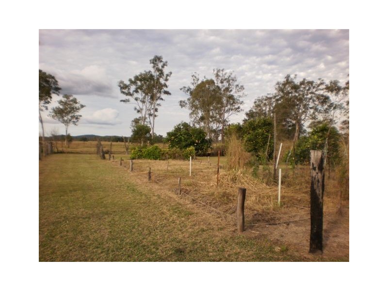 11 Iris Street, Yaamba QLD 4704
