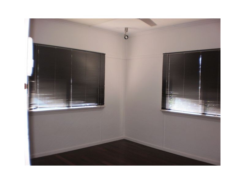 1 Spencer Street, The Range QLD 4700