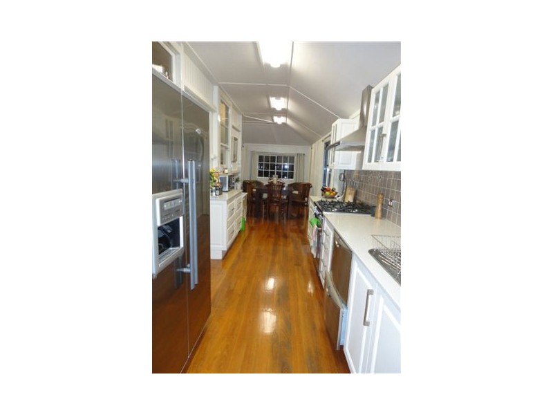2 Wheatcroft Street, The Range QLD 4700