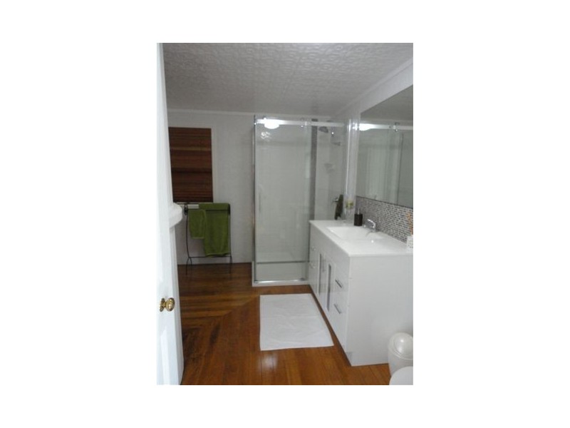 2 Wheatcroft Street, The Range QLD 4700