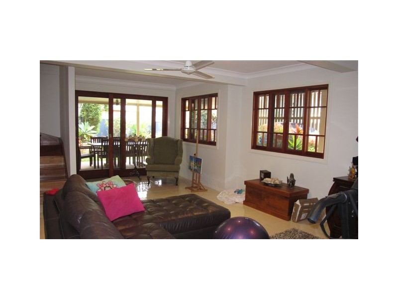 2 Wheatcroft Street, The Range QLD 4700