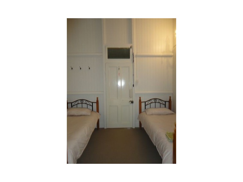 2 Wheatcroft Street, The Range QLD 4700