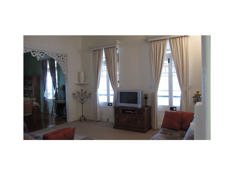 2 Wheatcroft Street, The Range QLD 4700
