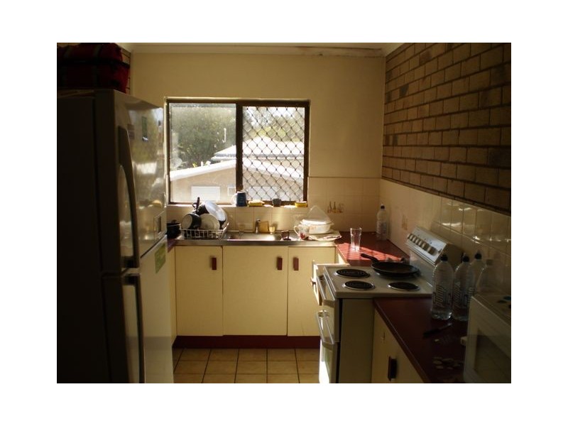 4/44 Haynes Street, Park Avenue QLD 4701