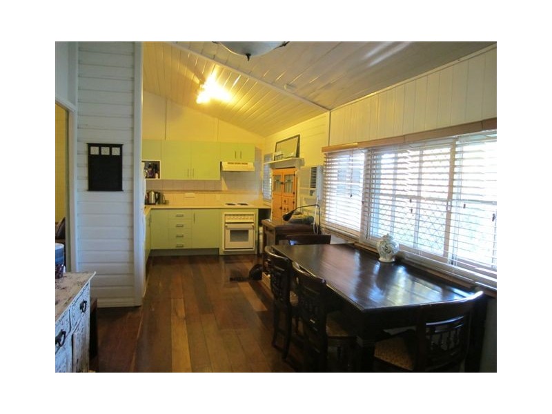 5 Private Street, Allenstown QLD 4700