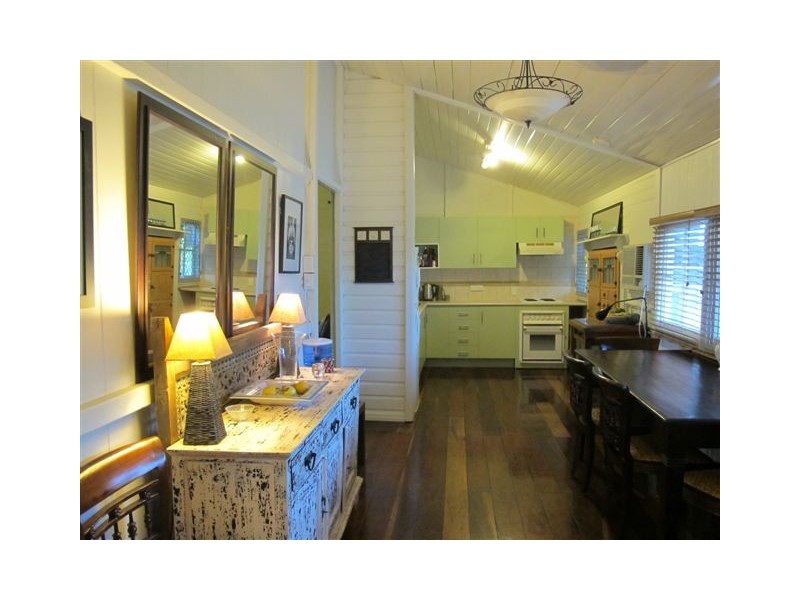 5 Private Street, Allenstown QLD 4700