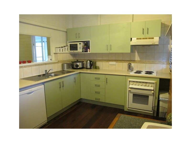 5 Private Street, Allenstown QLD 4700