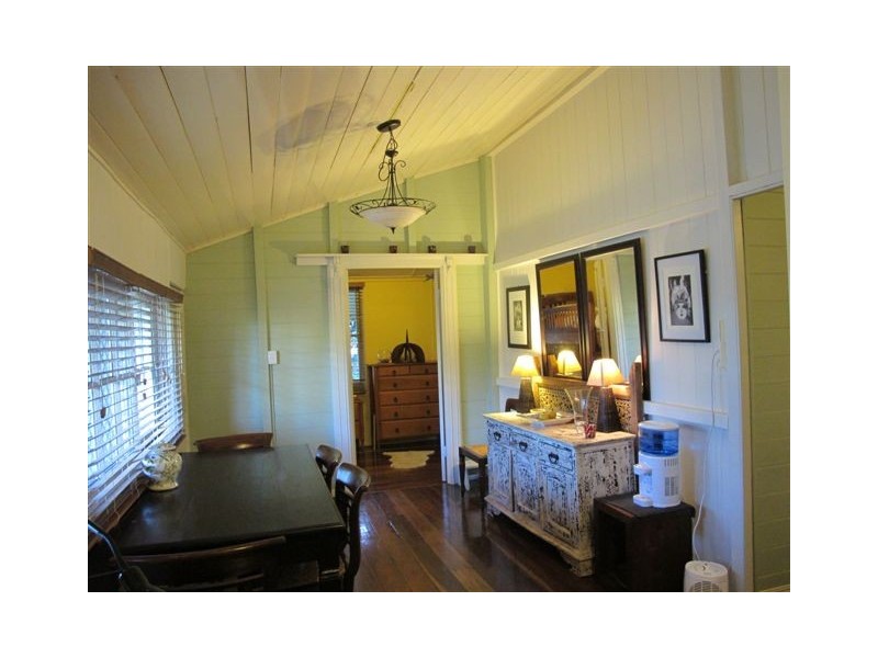 5 Private Street, Allenstown QLD 4700