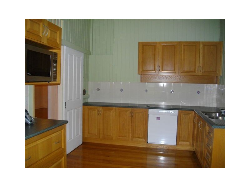 79 Davis Street, Allenstown QLD 4700